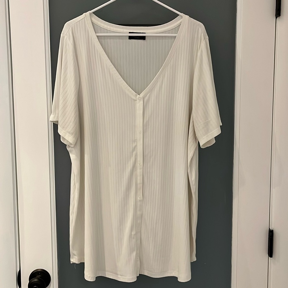 Lane Bryant Women's White Ribbed V-Neck Shirt